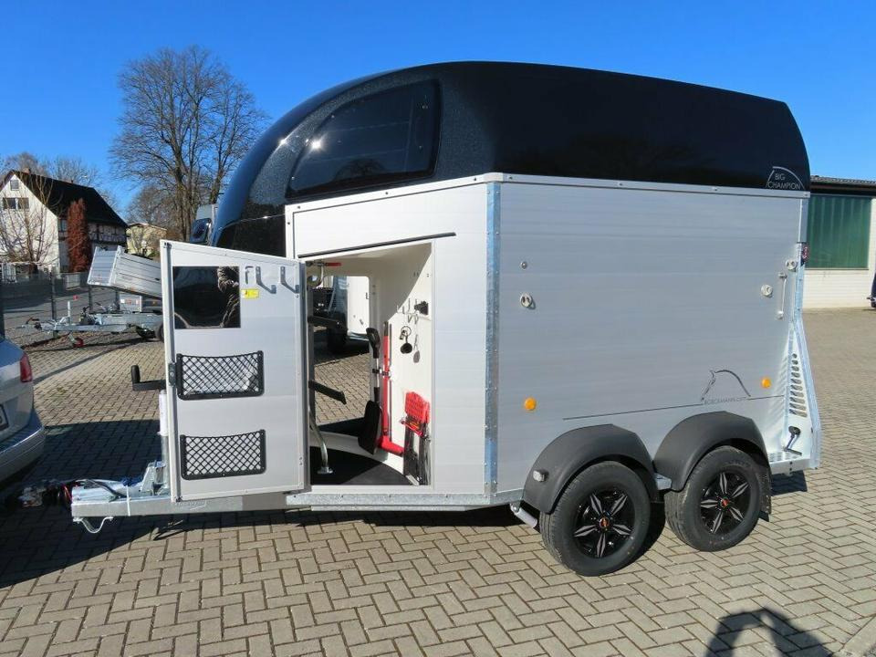 Böckmann, Pferdeanhänger, der neue Big Champion WCF 2025 - Τρέιλερ μεταφοράς αλόγων: φωτογραφία 2 Böckmann, Pferdeanhänger, der neue Big Champion WCF 2025 - Τρέιλερ μεταφοράς αλόγων: φωτογραφία 2