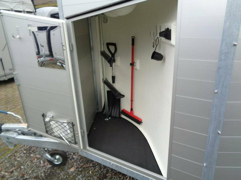 Böckmann Pferdeanhänger zu VERMIETEN Leihanhänger ab 55€/Tag - Τρέιλερ μεταφοράς αλόγων: φωτογραφία 2 Böckmann Pferdeanhänger zu VERMIETEN Leihanhänger ab 55€/Tag - Τρέιλερ μεταφοράς αλόγων: φωτογραφία 2