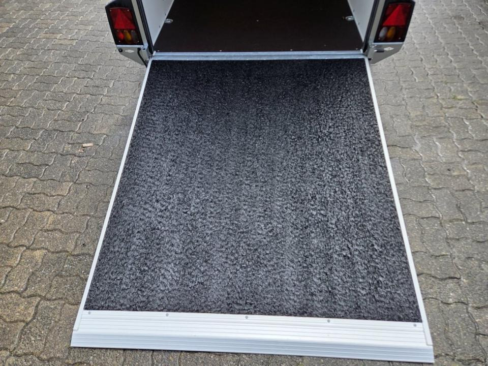 Kofferanhänger PKW-Anhänger Böckmann KT 3015/27 MF Rampe/Tür 2,7t - Ρυμούλκα κόφα: φωτογραφία 4 Kofferanhänger PKW-Anhänger Böckmann KT 3015/27 MF Rampe/Tür 2,7t - Ρυμούλκα κόφα: φωτογραφία 4