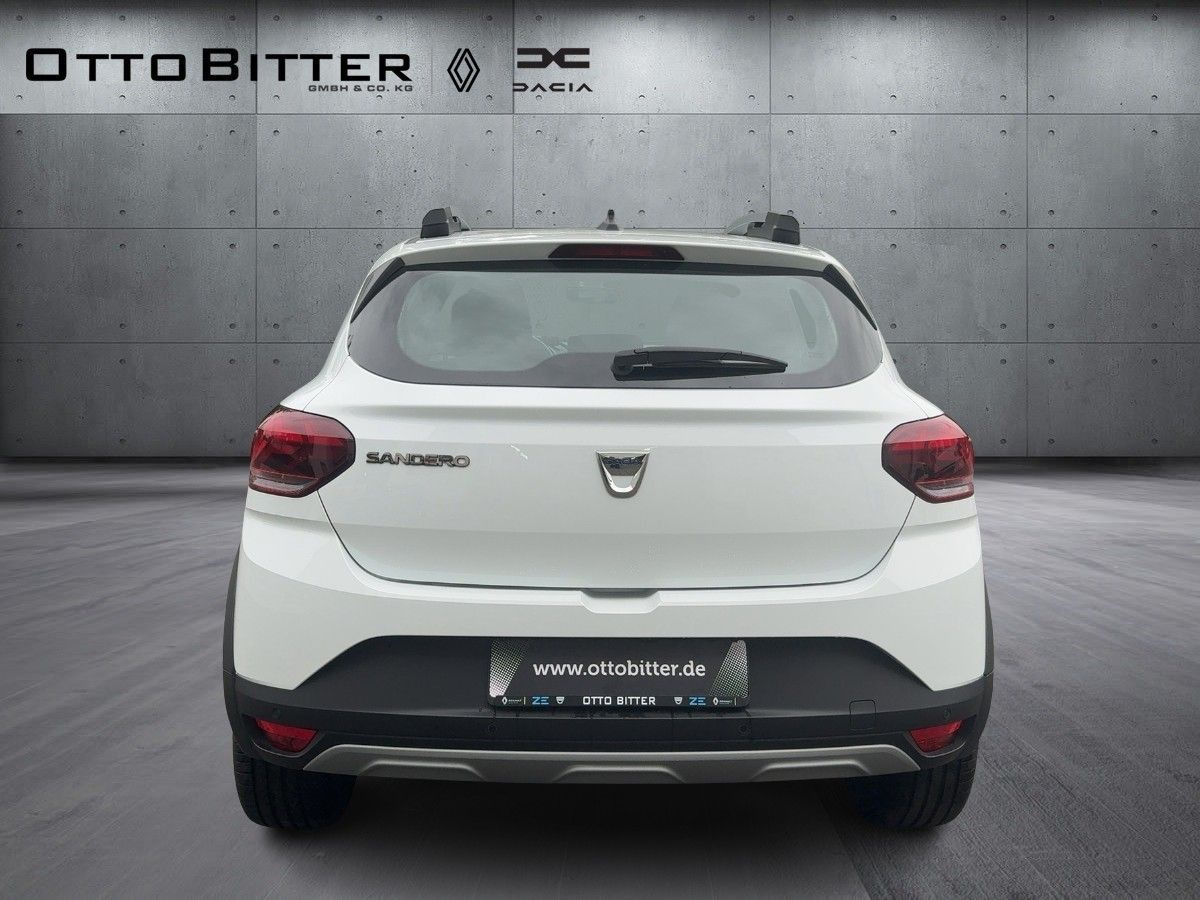 Dacia Sandero Stepway Comfort TCe90 ALU/KAMERA/NAVI - Λιμουζίνα/ Sedan: φωτογραφία 3 Dacia Sandero Stepway Comfort TCe90 ALU/KAMERA/NAVI - Λιμουζίνα/ Sedan: φωτογραφία 3