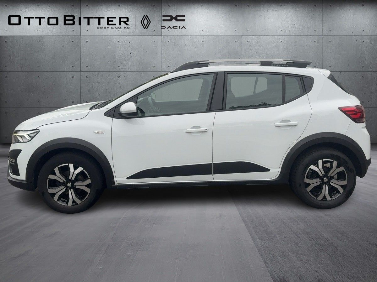 Dacia Sandero Stepway Comfort TCe90 ALU/KAMERA/NAVI - Λιμουζίνα/ Sedan: φωτογραφία 2 Dacia Sandero Stepway Comfort TCe90 ALU/KAMERA/NAVI - Λιμουζίνα/ Sedan: φωτογραφία 2