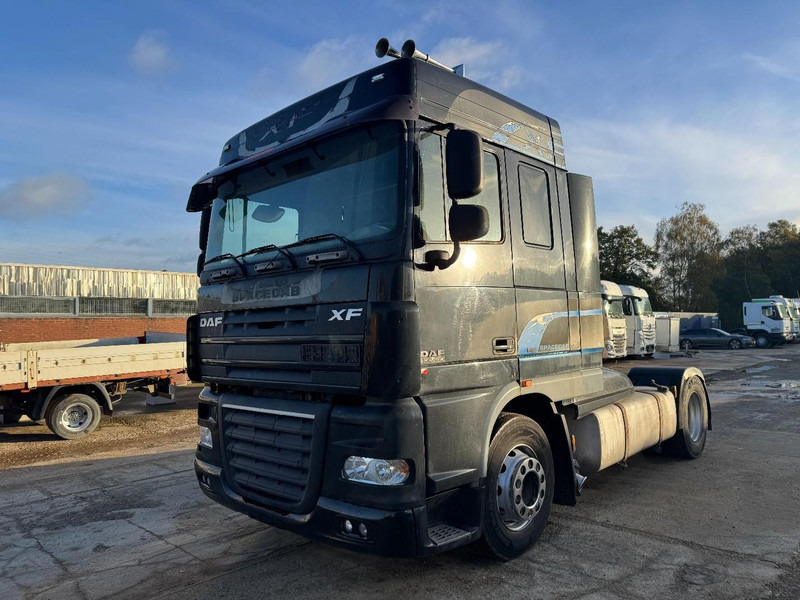 DAF 105 XF 460 Space Cab (MANUAL GEARBOX / BOITE MANUELLE) - Τράκτορας: φωτογραφία 1 DAF 105 XF 460 Space Cab (MANUAL GEARBOX / BOITE MANUELLE) - Τράκτορας: φωτογραφία 1