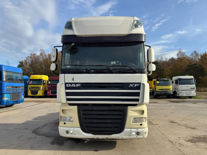 DAF 105 XF 460 Super Space Cab (MANUAL GEARBOX / BOITE MANUELLE) - Τράκτορας: φωτογραφία 2 DAF 105 XF 460 Super Space Cab (MANUAL GEARBOX / BOITE MANUELLE) - Τράκτορας: φωτογραφία 2