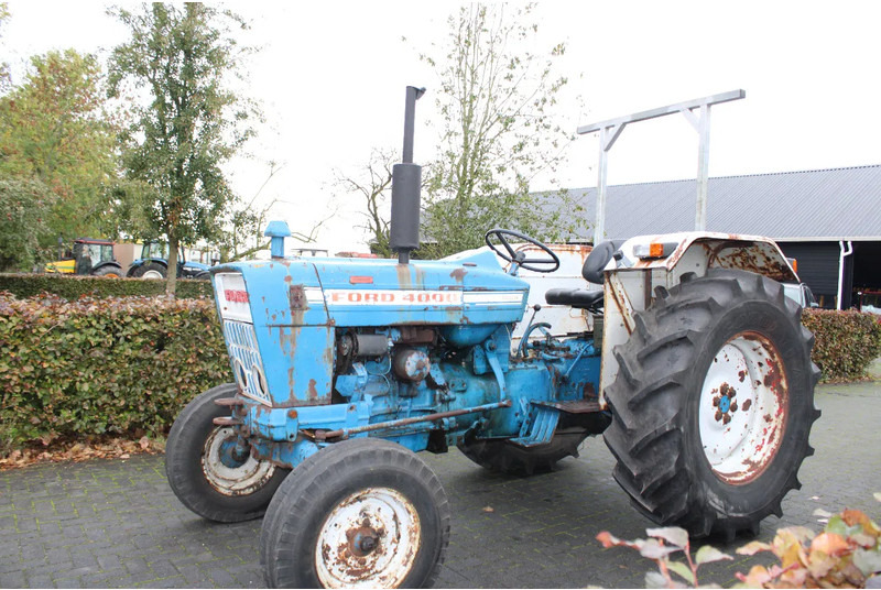 Ford 4000 - Τρακτέρ: φωτογραφία 5 Ford 4000 - Τρακτέρ: φωτογραφία 5