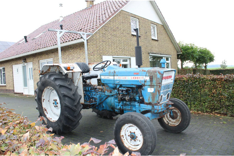 Ford 4000 - Τρακτέρ: φωτογραφία 1 Ford 4000 - Τρακτέρ: φωτογραφία 1