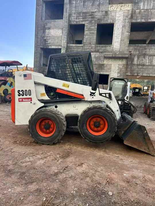100%Ready Bobcat S300 Well Sold Most Famous Brand High Quality Bobcat S300 Skid Steer Loader for Sale - Φορτωτής πλάγιας ολίσθησης: φωτογραφία 2 100%Ready Bobcat S300 Well Sold Most Famous Brand High Quality Bobcat S300 Skid Steer Loader for Sale - Φορτωτής πλάγιας ολίσθησης: φωτογραφία 2