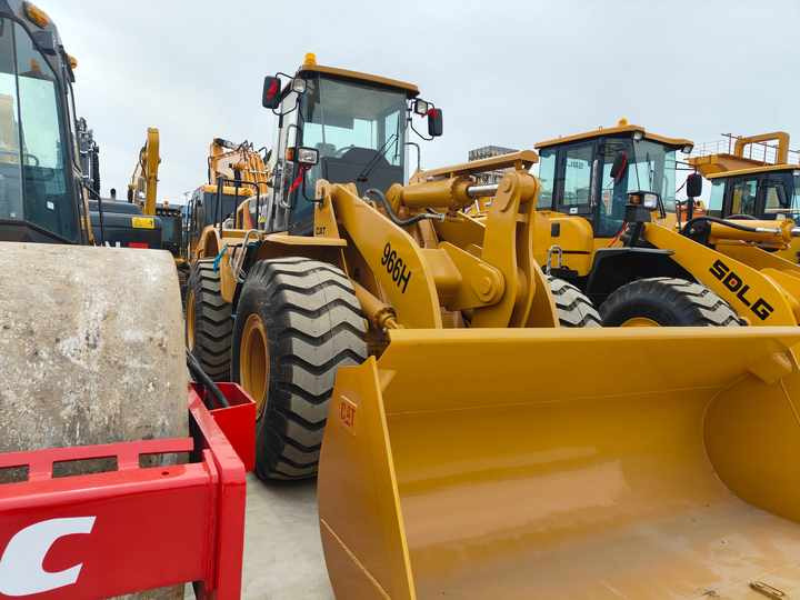 Heavy-Duty CAT966H Wheel Loader for Sale - Excavator Attachment Compatible | Export Ready - Ελαστιχοφόρος φορτωτής: φωτογραφία 2 Heavy-Duty CAT966H Wheel Loader for Sale - Excavator Attachment Compatible | Export Ready - Ελαστιχοφόρος φορτωτής: φωτογραφία 2