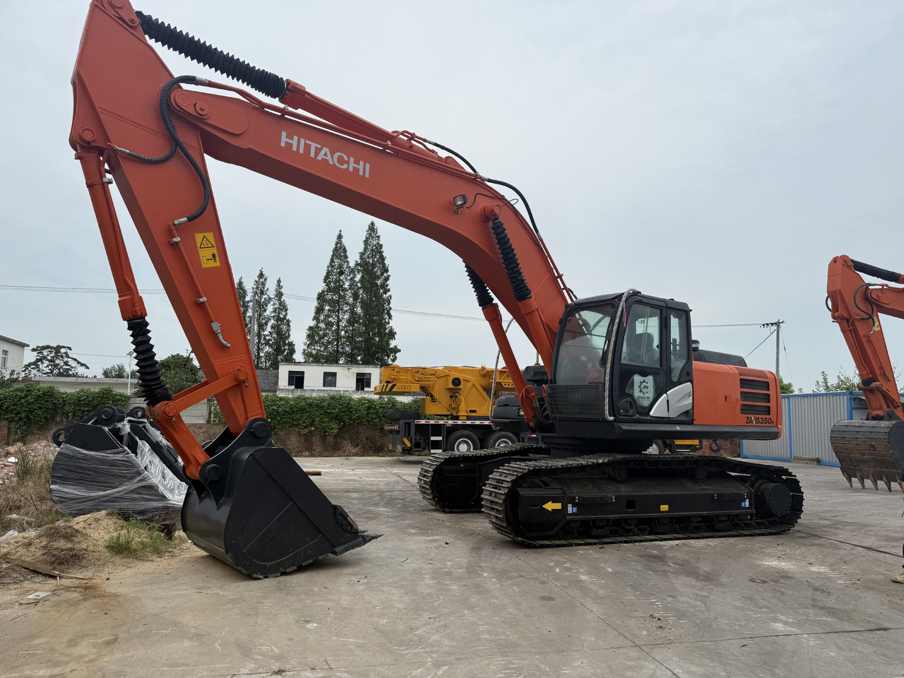 Hitachi Used Hitachi 350-5g Excavator - Ερπυστριοφόρος εκσκαφέας: φωτογραφία 2 Hitachi Used Hitachi 350-5g Excavator - Ερπυστριοφόρος εκσκαφέας: φωτογραφία 2