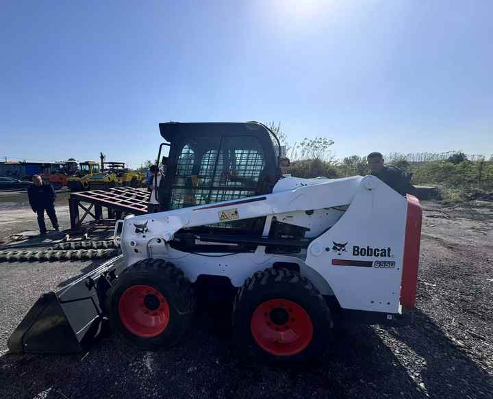 Skid Steer Loader Bobcat S550 Original Wheel Loader in Good Condition on Sale Bobcat 550 - Φορτωτής πλάγιας ολίσθησης: φωτογραφία 1 Skid Steer Loader Bobcat S550 Original Wheel Loader in Good Condition on Sale Bobcat 550 - Φορτωτής πλάγιας ολίσθησης: φωτογραφία 1