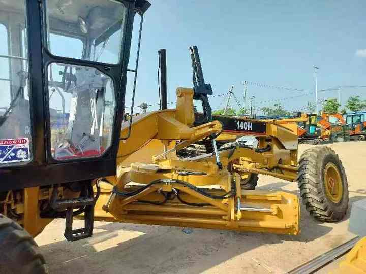 Used CAT 140H Motor Grader From Japan with Excellent Performance Caterpillar 140h in Good Condition for Sale - Γκρέιντερ: φωτογραφία 3 Used CAT 140H Motor Grader From Japan with Excellent Performance Caterpillar 140h in Good Condition for Sale - Γκρέιντερ: φωτογραφία 3