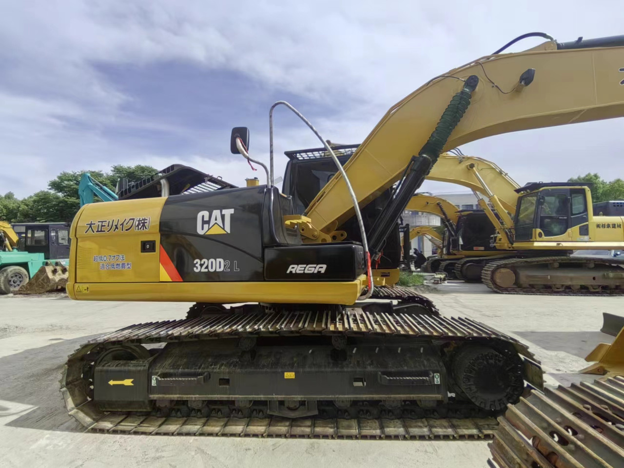 Used Caterpillar 320d excavator for sale at a low price. - Ερπυστριοφόρος εκσκαφέας: φωτογραφία 1 Used Caterpillar 320d excavator for sale at a low price. - Ερπυστριοφόρος εκσκαφέας: φωτογραφία 1