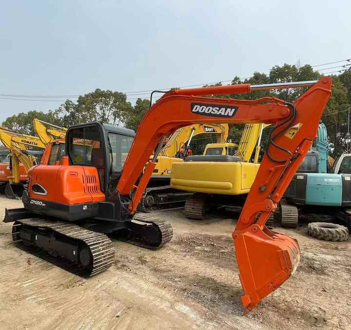 Used Doosan DX60-9c Excavator | Low Hours | Robust Undercarriage | Global Shipping | Discounted Price - Εκσκαφέας: φωτογραφία 5 Used Doosan DX60-9c Excavator | Low Hours | Robust Undercarriage | Global Shipping | Discounted Price - Εκσκαφέας: φωτογραφία 5
