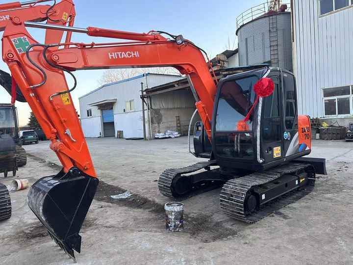 Used Excavator Good Quality Low Price Hitachi ZX70 Excavator in Good Condition for Sale - Ερπυστριοφόρος εκσκαφέας: φωτογραφία 5 Used Excavator Good Quality Low Price Hitachi ZX70 Excavator in Good Condition for Sale - Ερπυστριοφόρος εκσκαφέας: φωτογραφία 5