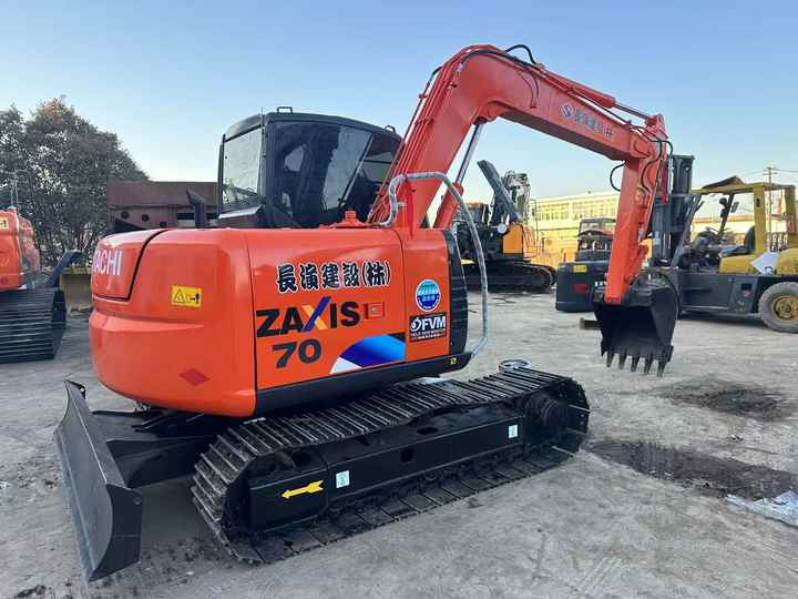 Used Excavator Good Quality Low Price Hitachi ZX70 Excavator in Good Condition for Sale - Ερπυστριοφόρος εκσκαφέας: φωτογραφία 3 Used Excavator Good Quality Low Price Hitachi ZX70 Excavator in Good Condition for Sale - Ερπυστριοφόρος εκσκαφέας: φωτογραφία 3