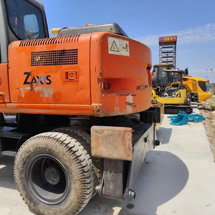 Used Japan Original Brand Hitachi Zx 130w Wheel Excavator Hitachi Zx120 130 200 Excavator for Sale - Εκσκαφέας: φωτογραφία 4 Used Japan Original Brand Hitachi Zx 130w Wheel Excavator Hitachi Zx120 130 200 Excavator for Sale - Εκσκαφέας: φωτογραφία 4
