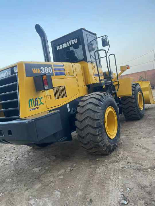 Used Komatsu WA380-3 Front Loader in Very Good Condition Strong Power komatsu 380 Wheel Loader Low Price Hot Sale - Ελαστιχοφόρος φορτωτής: φωτογραφία 5 Used Komatsu WA380-3 Front Loader in Very Good Condition Strong Power komatsu 380 Wheel Loader Low Price Hot Sale - Ελαστιχοφόρος φορτωτής: φωτογραφία 5