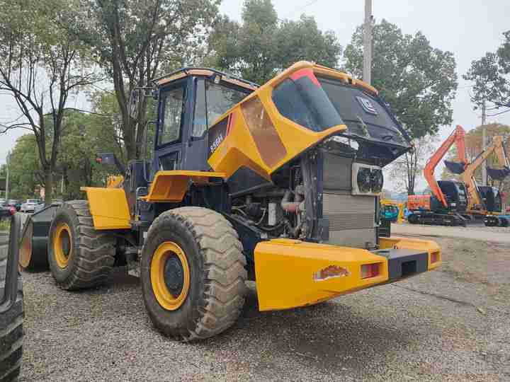 Used LIUGONG 856H wheel in Good Condition for sale 90%new uesd Loader liugong 856h Used Loader For Sale - Ελαστιχοφόρος φορτωτής: φωτογραφία 5 Used LIUGONG 856H wheel in Good Condition for sale 90%new uesd Loader liugong 856h Used Loader For Sale - Ελαστιχοφόρος φορτωτής: φωτογραφία 5