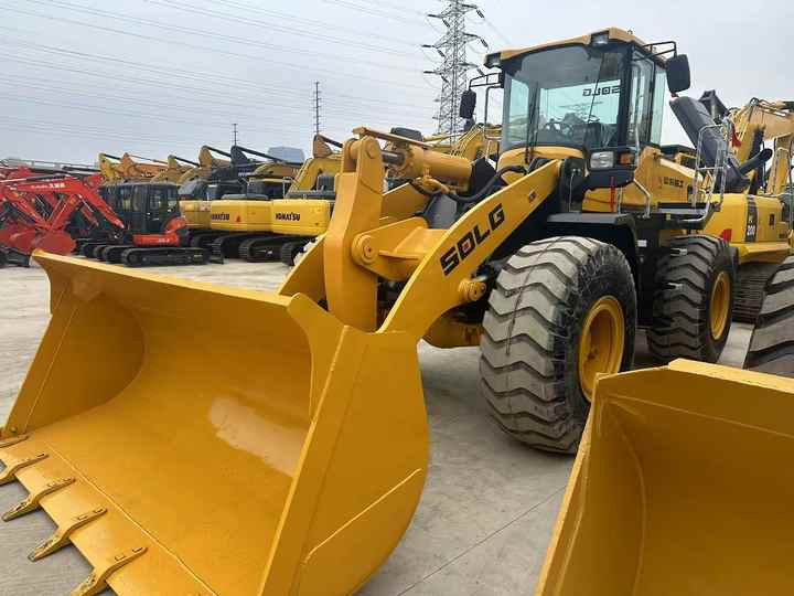 Used SDLG955F New Model Wheel Loader Second Hand Machine Popular Brand Sdlg Hydraulic Machinery - Ελαστιχοφόρος φορτωτής: φωτογραφία 4 Used SDLG955F New Model Wheel Loader Second Hand Machine Popular Brand Sdlg Hydraulic Machinery - Ελαστιχοφόρος φορτωτής: φωτογραφία 4
