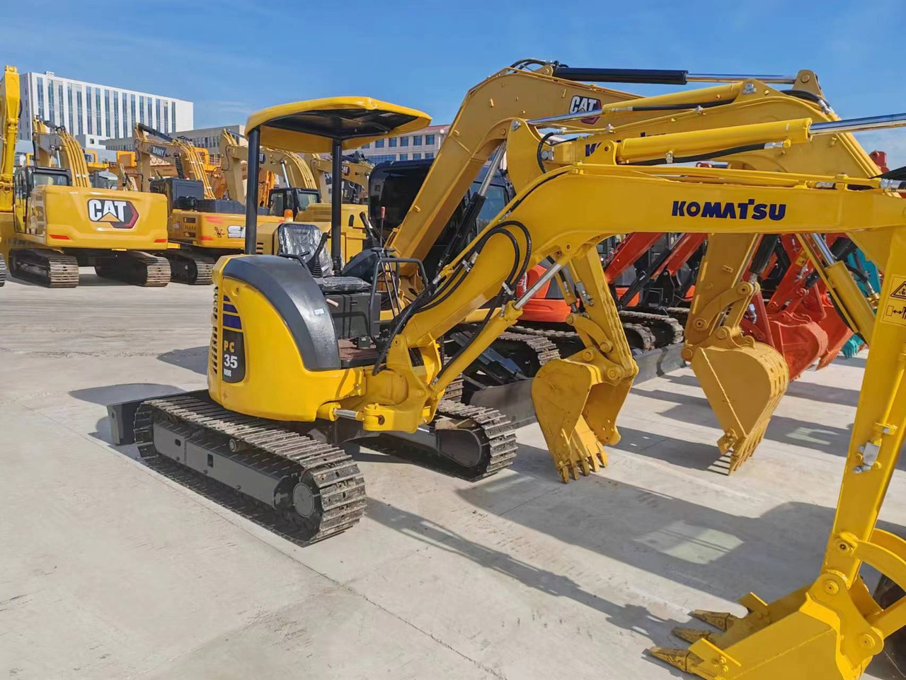 Komatsu PC35 - Μίνι εκσκαφέας: φωτογραφία 2 Komatsu PC35 - Μίνι εκσκαφέας: φωτογραφία 2