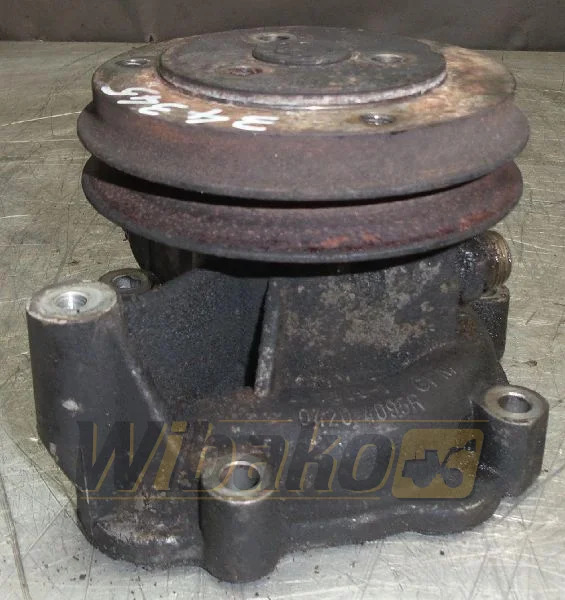 Deutz BF4M2012 04209797R - Αντλία νερού: φωτογραφία 1 Deutz BF4M2012 04209797R - Αντλία νερού: φωτογραφία 1