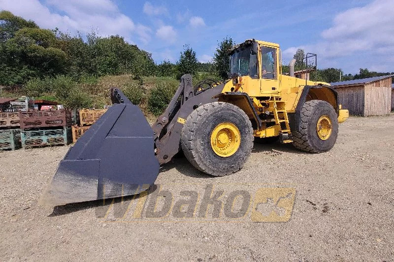 Volvo L220E - Ελαστιχοφόρος φορτωτής: φωτογραφία 1 Volvo L220E - Ελαστιχοφόρος φορτωτής: φωτογραφία 1