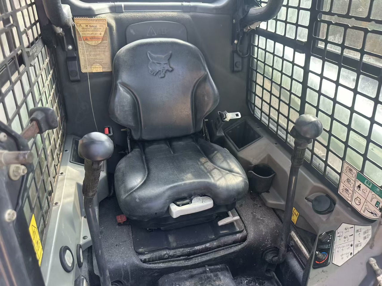 BOBCAT s550 - Ελαστιχοφόρος φορτωτής: φωτογραφία 2 BOBCAT s550 - Ελαστιχοφόρος φορτωτής: φωτογραφία 2