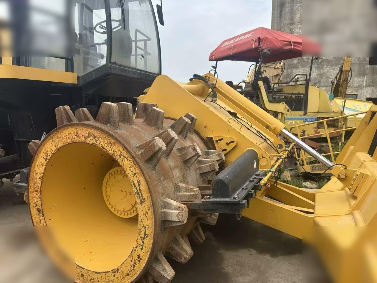 CATERPILLAR 816A - Οδοστρωτήρες: φωτογραφία 2 CATERPILLAR 816A - Οδοστρωτήρες: φωτογραφία 2