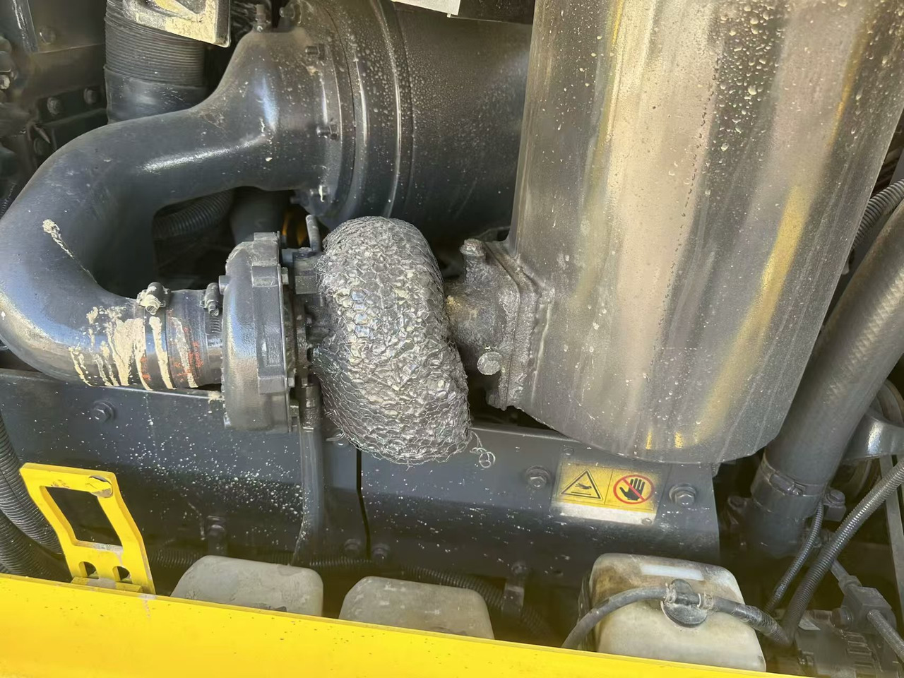 KOMATSU D85E - Μπουλντόζα: φωτογραφία 4 KOMATSU D85E - Μπουλντόζα: φωτογραφία 4
