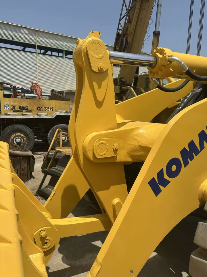 KOMATSU WA470 - Ελαστιχοφόρος φορτωτής: φωτογραφία 3 KOMATSU WA470 - Ελαστιχοφόρος φορτωτής: φωτογραφία 3