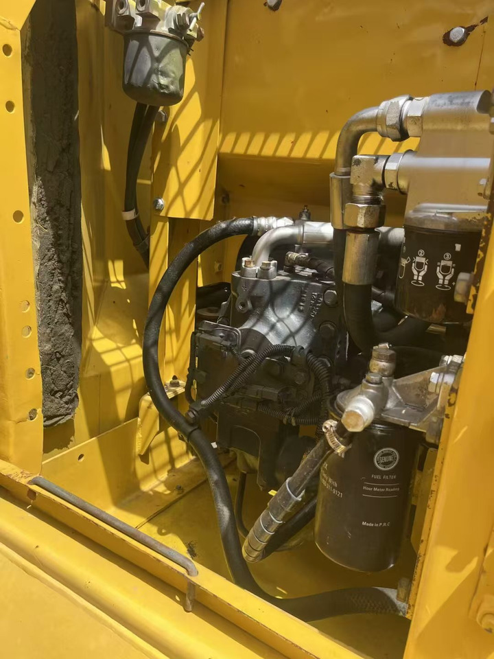 KOMATSU pc130-7 - Ερπυστριοφόρος εκσκαφέας: φωτογραφία 3 KOMATSU pc130-7 - Ερπυστριοφόρος εκσκαφέας: φωτογραφία 3