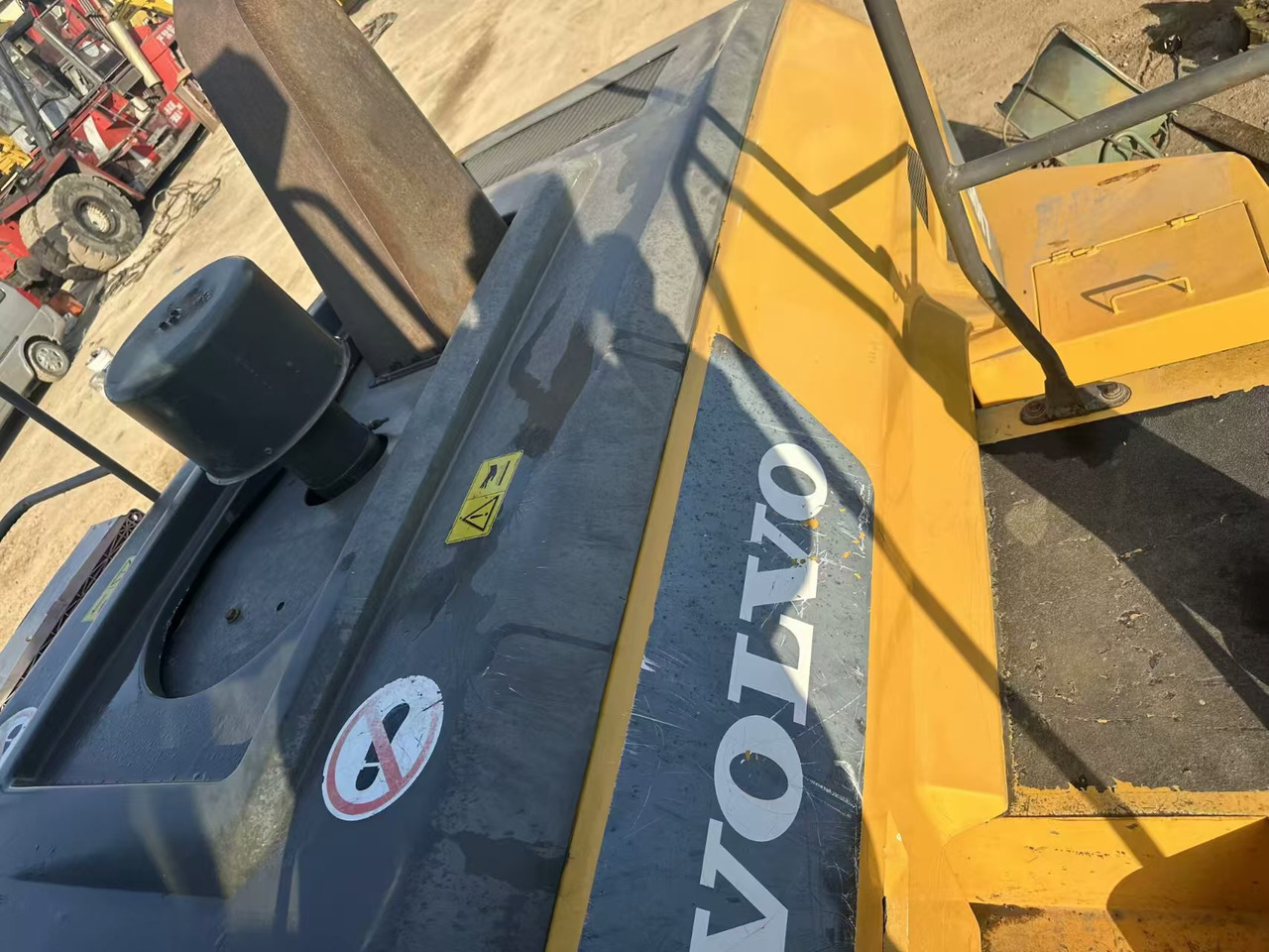 VOLVO 105L - Ελαστιχοφόρος φορτωτής: φωτογραφία 3 VOLVO 105L - Ελαστιχοφόρος φορτωτής: φωτογραφία 3