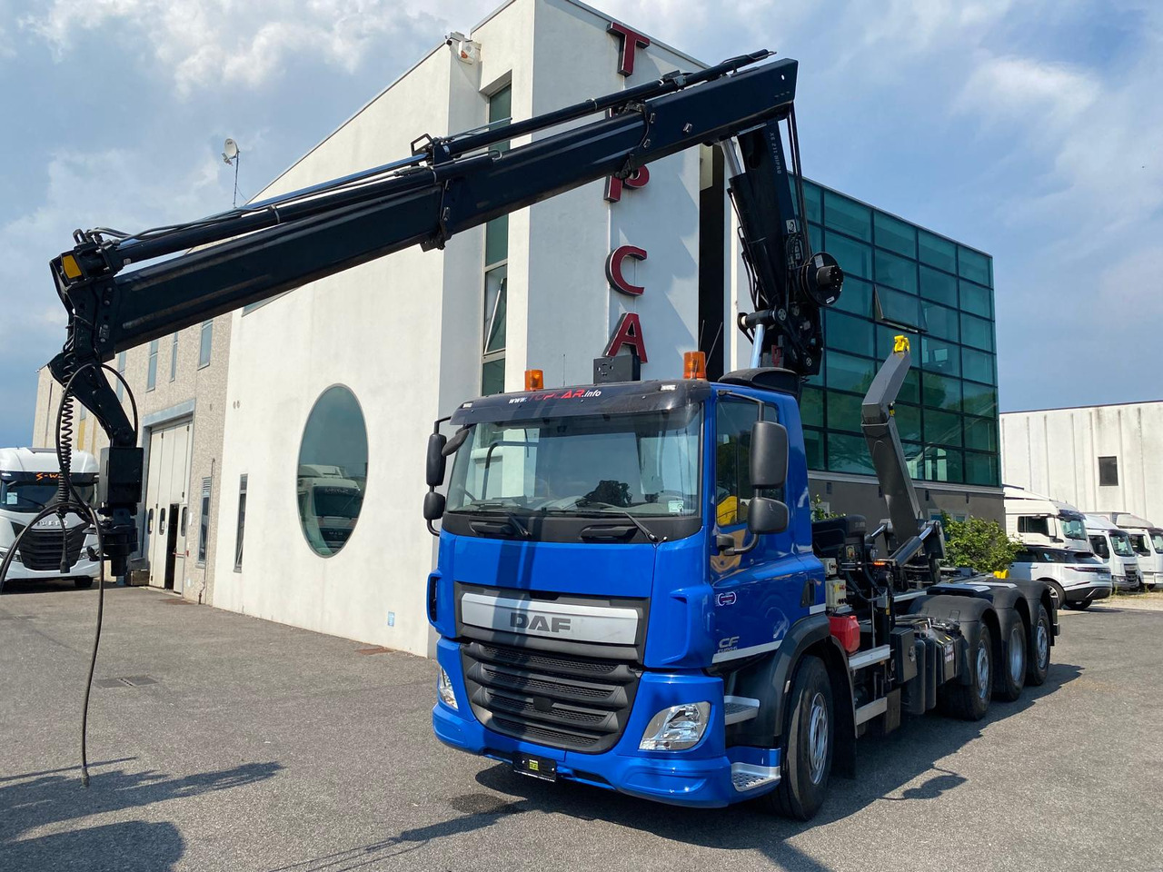 DAF CF 400 - Φορτηγό μεταφοράς εμπορευματοκιβωτίων/ Κινητό αμάξωμα: φωτογραφία 1 DAF CF 400 - Φορτηγό μεταφοράς εμπορευματοκιβωτίων/ Κινητό αμάξωμα: φωτογραφία 1