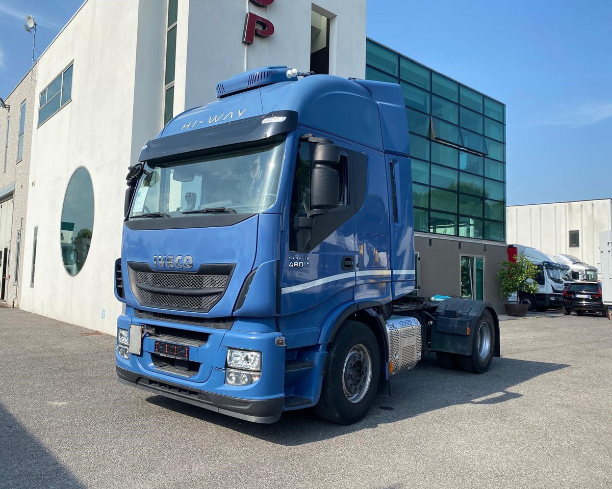 IVECO AS440T/P - Τράκτορας: φωτογραφία 1 IVECO AS440T/P - Τράκτορας: φωτογραφία 1