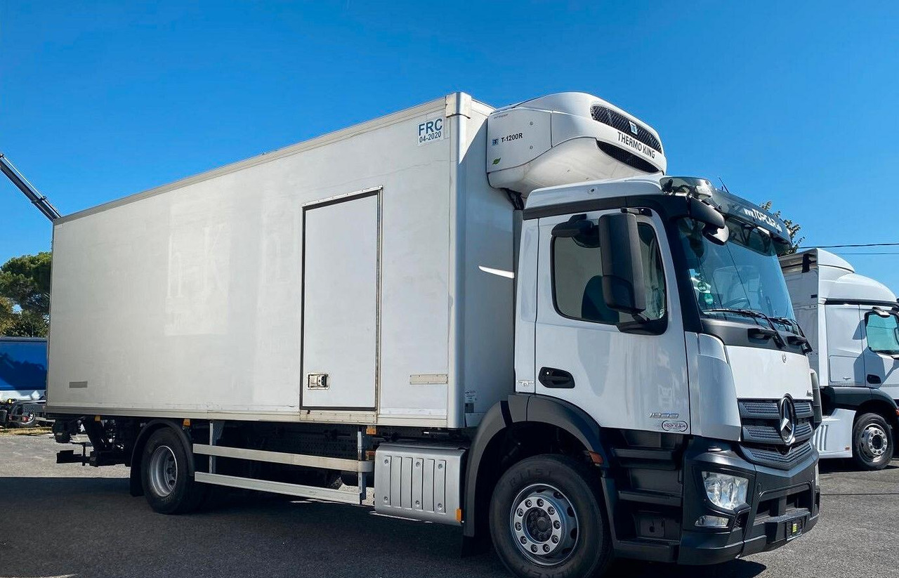 MERCEDES ANTOS 18.33 - Φορτηγό ψυγείο: φωτογραφία 3 MERCEDES ANTOS 18.33 - Φορτηγό ψυγείο: φωτογραφία 3