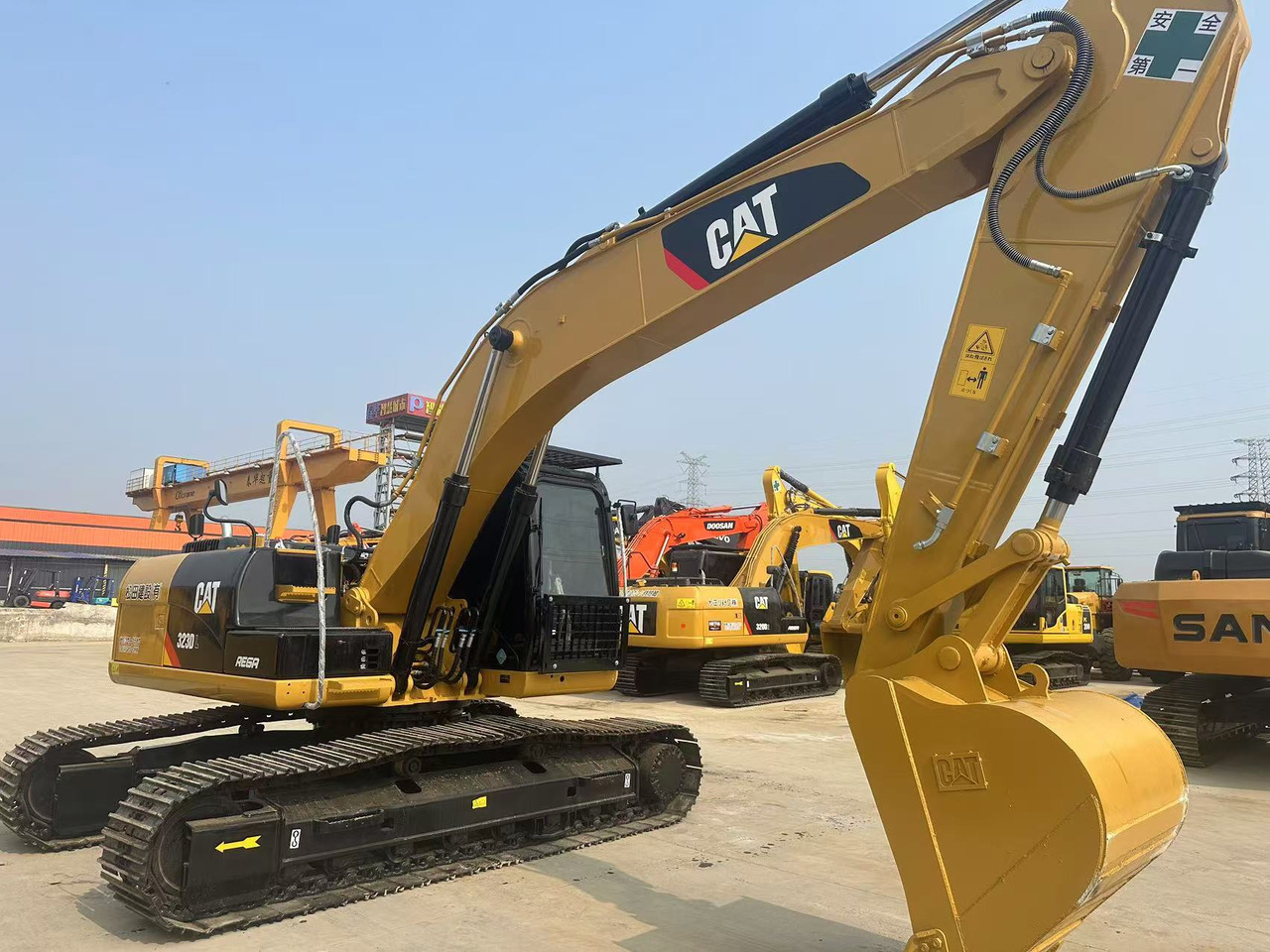 CATERPILLAR Used Digger CAT 323DL Construction Machinery Construction Digger Used CAT 323DL Cheap Excavator - Ερπυστριοφόρος εκσκαφέας: φωτογραφία 2 CATERPILLAR Used Digger CAT 323DL Construction Machinery Construction Digger Used CAT 323DL Cheap Excavator - Ερπυστριοφόρος εκσκαφέας: φωτογραφία 2