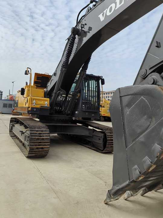 Good Condition VOLVO EC480DL Excavator Low Price Large Hydraulic Crawler Excavator volvo 480dl for Sale - Ερπυστριοφόρος εκσκαφέας: φωτογραφία 4 Good Condition VOLVO EC480DL Excavator Low Price Large Hydraulic Crawler Excavator volvo 480dl for Sale - Ερπυστριοφόρος εκσκαφέας: φωτογραφία 4