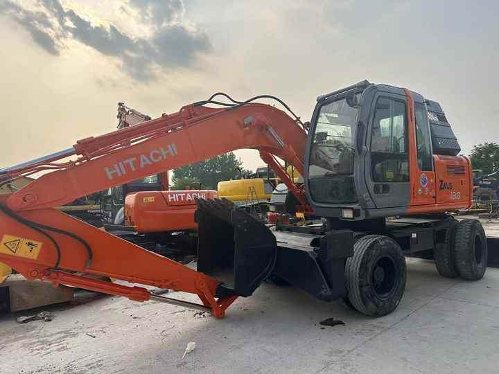 Hot Sale! Used Hitachi ZX130 Wheel Excavator |Excellent Condition| Best Price | Perfect for Construction & Road Projects - Τροχοφόρος εκσκαφέας: φωτογραφία 5 Hot Sale! Used Hitachi ZX130 Wheel Excavator |Excellent Condition| Best Price | Perfect for Construction & Road Projects - Τροχοφόρος εκσκαφέας: φωτογραφία 5