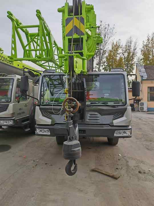Second Hand ZOOMLION 25 Ton ZTC250V531 30 Ton ZTC300V532 70 Ton ZTC700H6 Hydraulmic Mobile Truck Crane on Sale - Τηλεσκοπικός γερανός: φωτογραφία 2 Second Hand ZOOMLION 25 Ton ZTC250V531 30 Ton ZTC300V532 70 Ton ZTC700H6 Hydraulmic Mobile Truck Crane on Sale - Τηλεσκοπικός γερανός: φωτογραφία 2