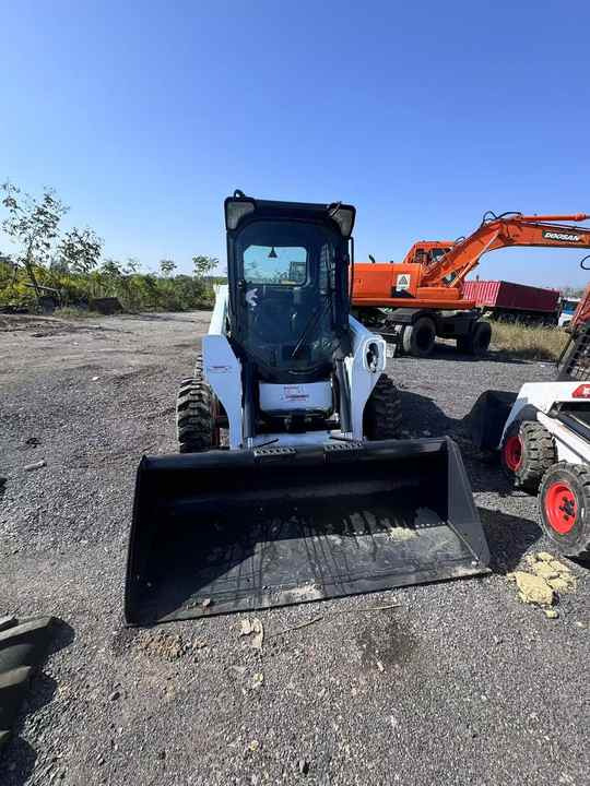 Skid Steer Loader Bobcat S550 Original Wheel Loader in Good Condition on Sale Bobcat 550 - Φορτωτής πλάγιας ολίσθησης: φωτογραφία 2 Skid Steer Loader Bobcat S550 Original Wheel Loader in Good Condition on Sale Bobcat 550 - Φορτωτής πλάγιας ολίσθησης: φωτογραφία 2