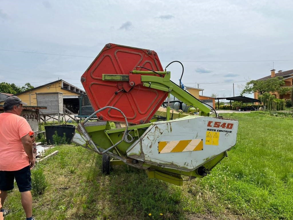 Claas C 540 - Θεριζοαλωνιστική μηχανή - κεφαλή: φωτογραφία 4 Claas C 540 - Θεριζοαλωνιστική μηχανή - κεφαλή: φωτογραφία 4