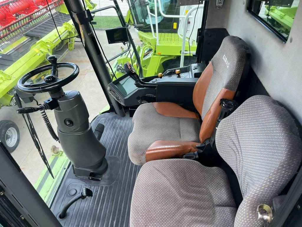 Claas Lexion 560 TT  - Θεριζοαλωνιστική μηχανή: φωτογραφία 4 Claas Lexion 560 TT  - Θεριζοαλωνιστική μηχανή: φωτογραφία 4