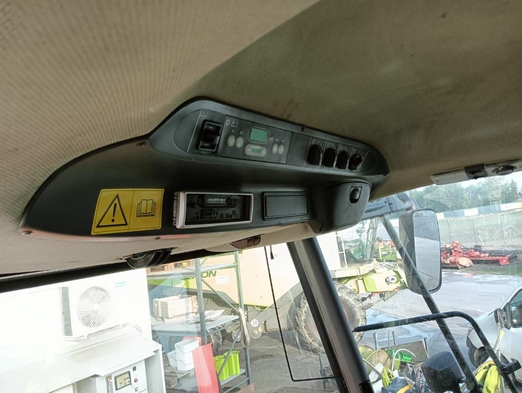 Claas Lexion 570  - Θεριζοαλωνιστική μηχανή: φωτογραφία 4 Claas Lexion 570  - Θεριζοαλωνιστική μηχανή: φωτογραφία 4
