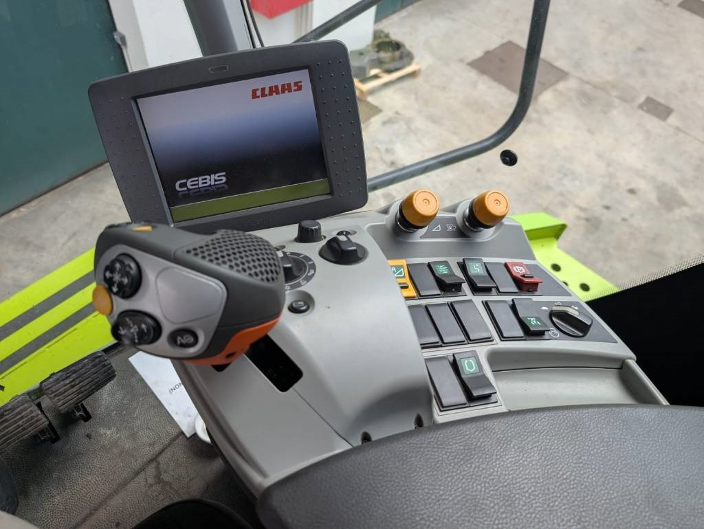 Claas Lexion 760 TT  - Θεριζοαλωνιστική μηχανή: φωτογραφία 2 Claas Lexion 760 TT  - Θεριζοαλωνιστική μηχανή: φωτογραφία 2