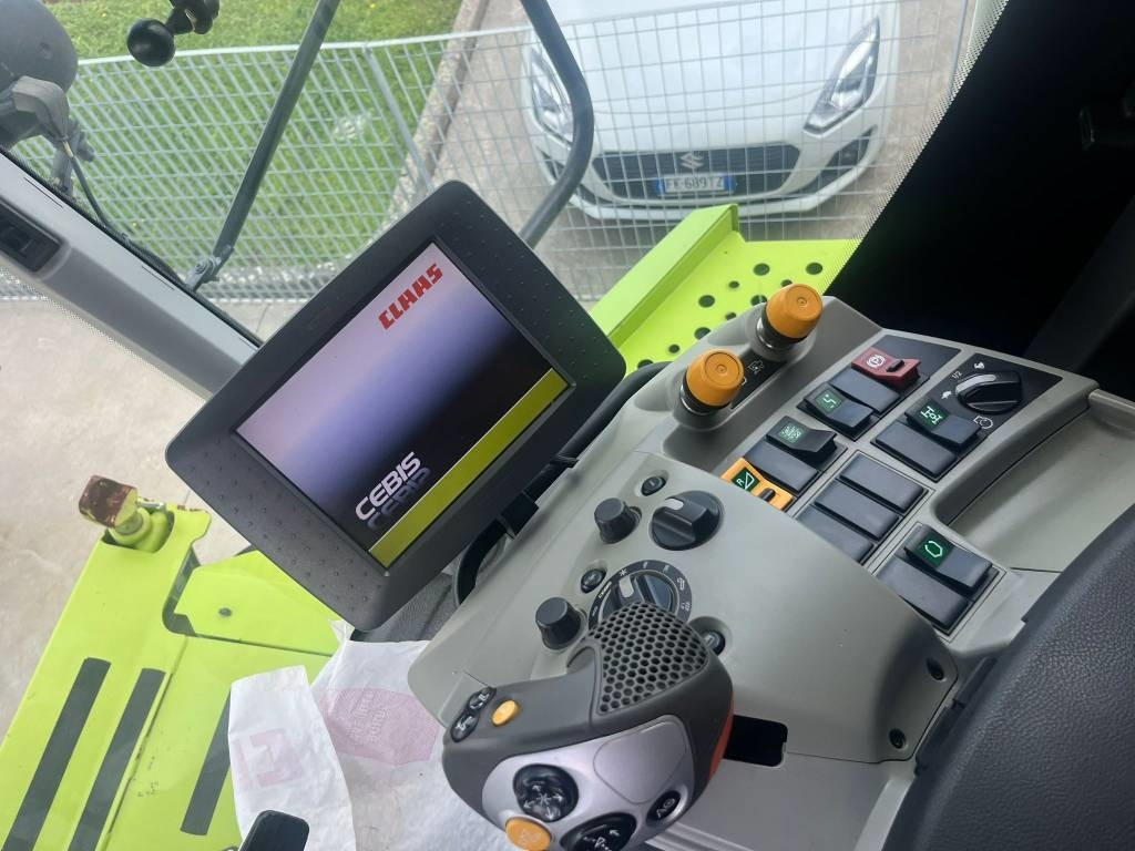 Claas Lexion 760 TT  - Θεριζοαλωνιστική μηχανή: φωτογραφία 3 Claas Lexion 760 TT  - Θεριζοαλωνιστική μηχανή: φωτογραφία 3