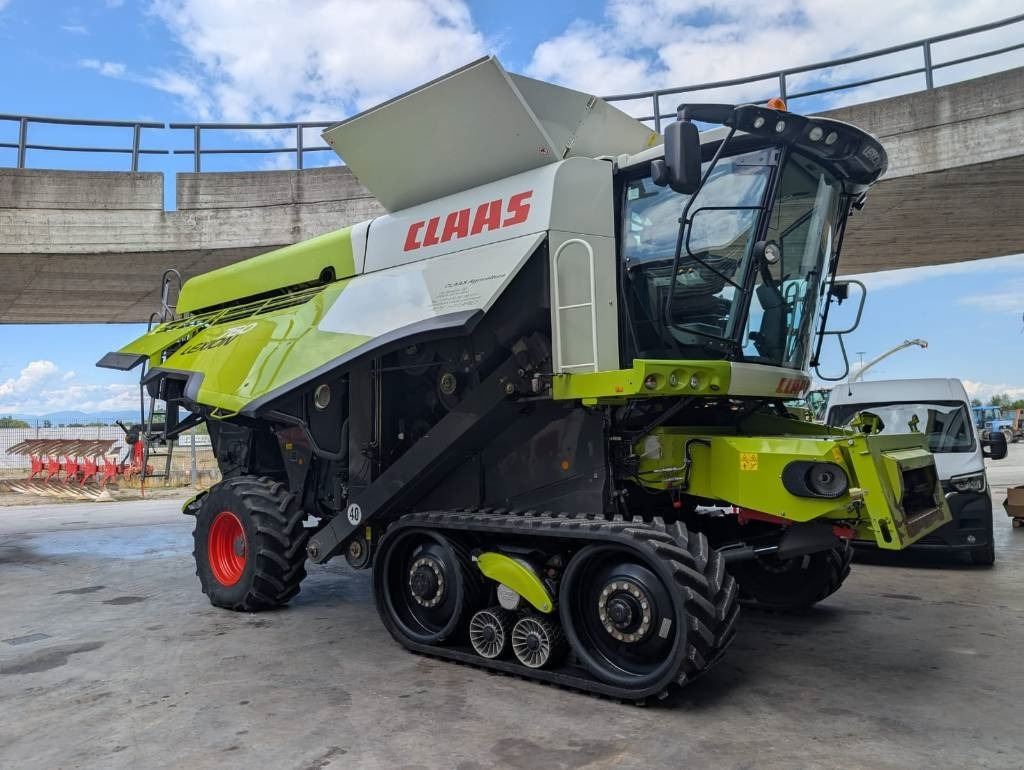 Claas Lexion 760 TT  - Θεριζοαλωνιστική μηχανή: φωτογραφία 1 Claas Lexion 760 TT  - Θεριζοαλωνιστική μηχανή: φωτογραφία 1
