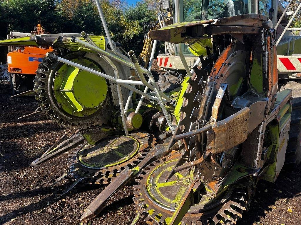 Claas RU 600 - Ενσιρωτική μηχανή: φωτογραφία 1 Claas RU 600 - Ενσιρωτική μηχανή: φωτογραφία 1