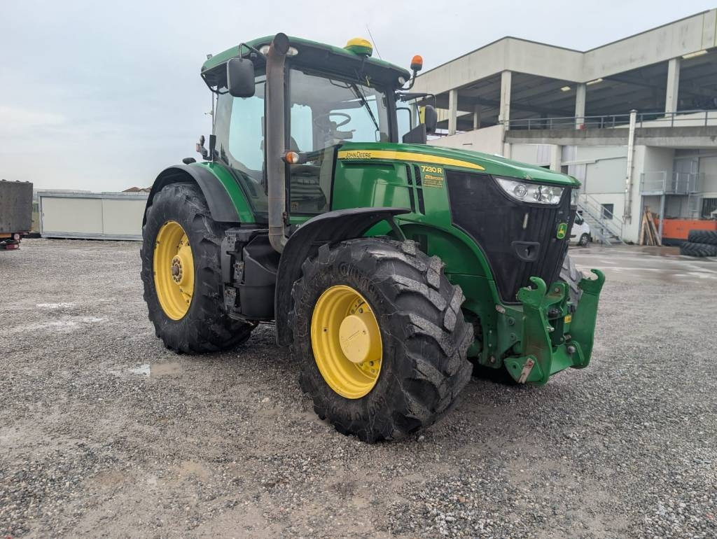 John Deere 7230 R - Τρακτέρ: φωτογραφία 1 John Deere 7230 R - Τρακτέρ: φωτογραφία 1