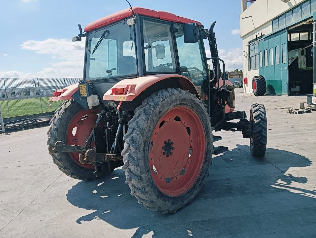 Kubota M 128 X - Τρακτέρ: φωτογραφία 4 Kubota M 128 X - Τρακτέρ: φωτογραφία 4