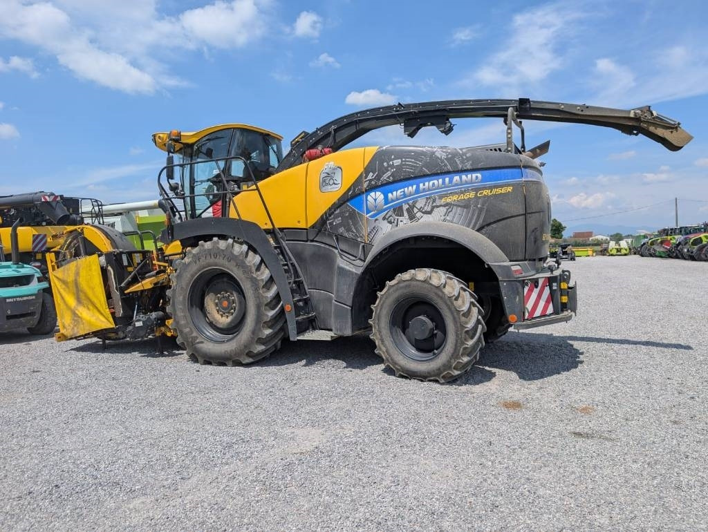New Holland FR 650 - Ενσιρωτική μηχανή: φωτογραφία 2 New Holland FR 650 - Ενσιρωτική μηχανή: φωτογραφία 2