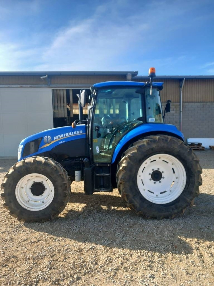 New Holland T 4.85 - Τρακτέρ: φωτογραφία 3 New Holland T 4.85 - Τρακτέρ: φωτογραφία 3